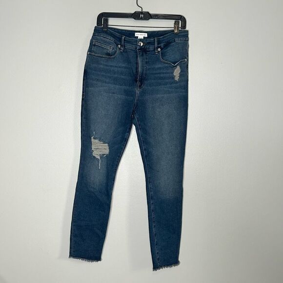 Good American GOOD LEGS CROPPED JEANS - Picture 5 of 7